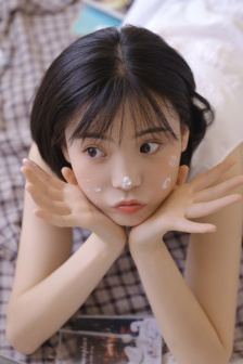公么公在浴室征服小雪